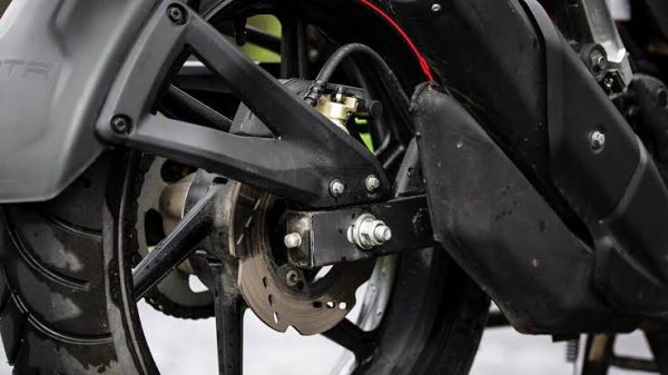 Apache RTR rear disc plate - Image 2