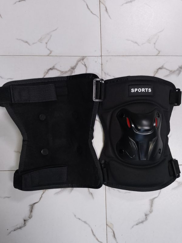 Sports Short Knee Guards -Nairobi - Image 3