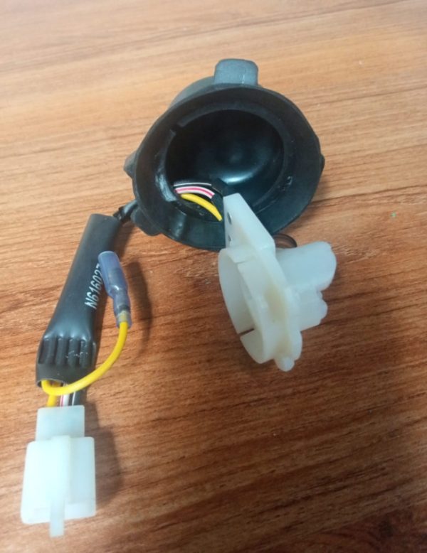Tvs Hlx 150cc/125cc/100cc bulb holder