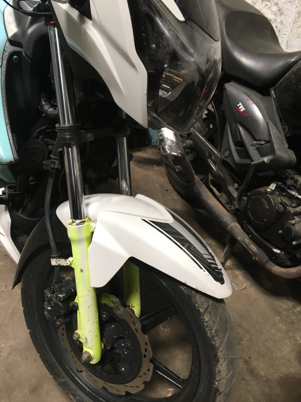 Tvs RTR Apache White Fender Front/Mudguard - Image 3