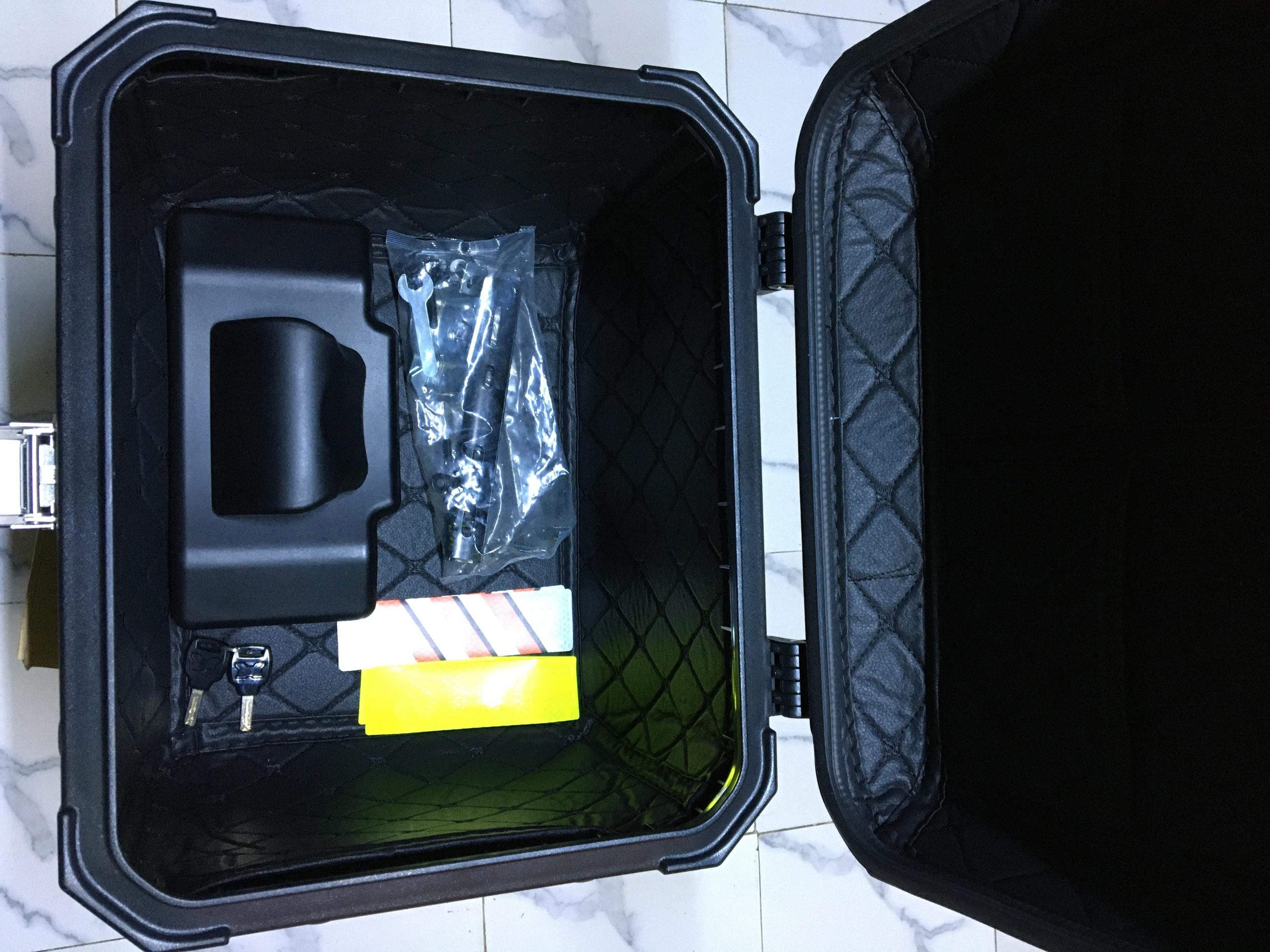 Motorcycle Rear Top Box 45Litres - Image 4