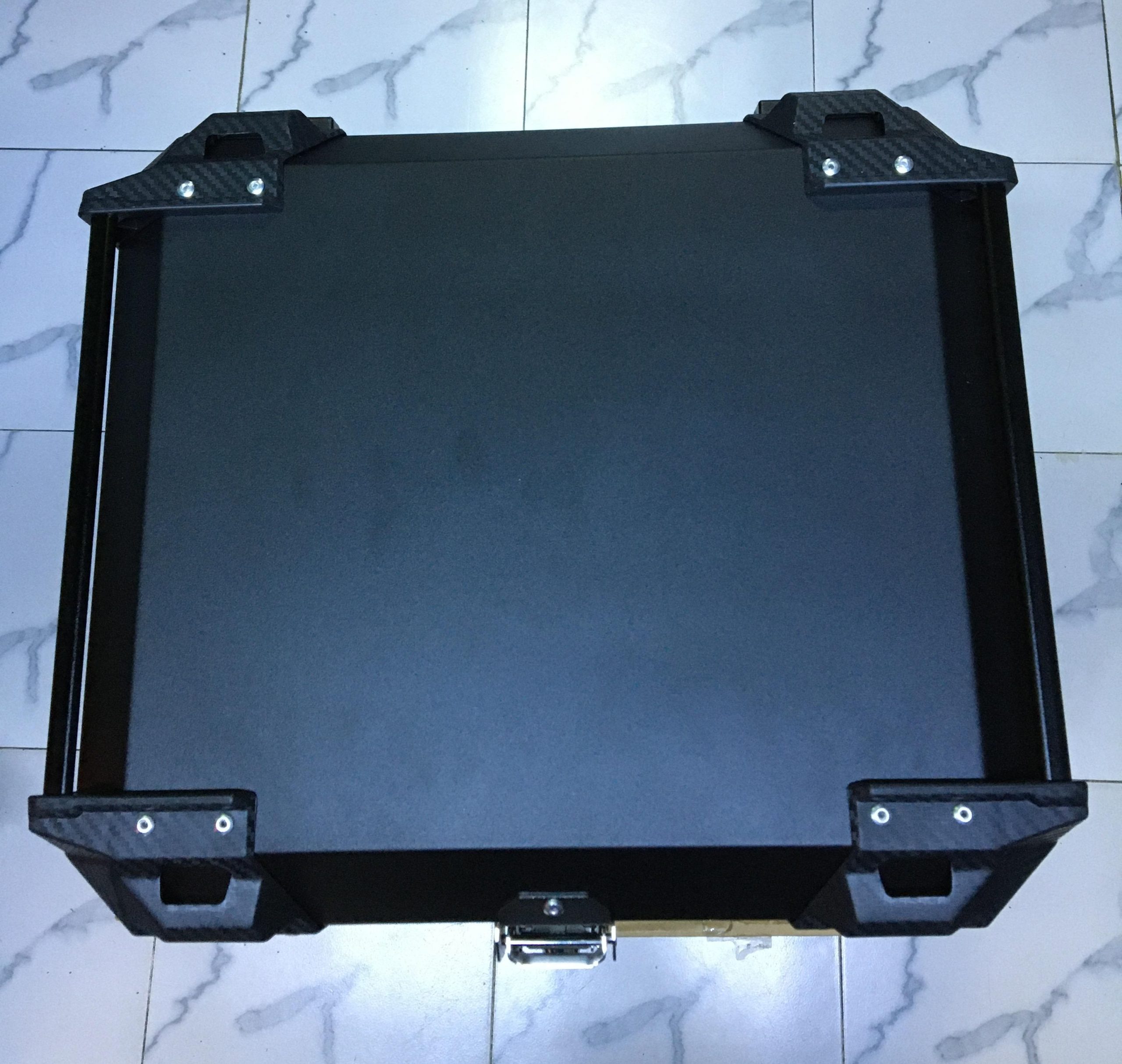 Motorcycle Rear Top Box 45Litres - Image 2