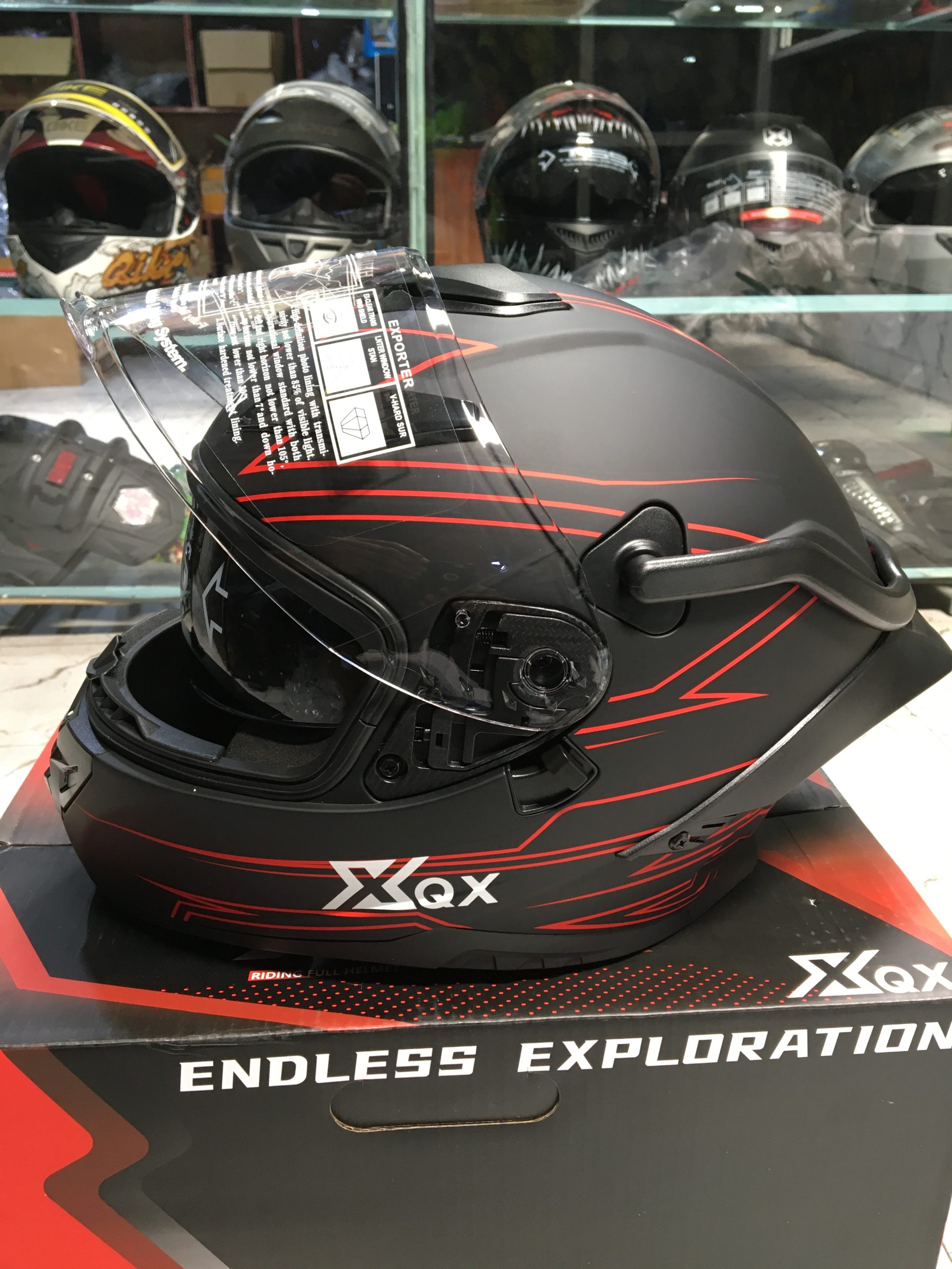 XQX Helmet Full-face - Image 2