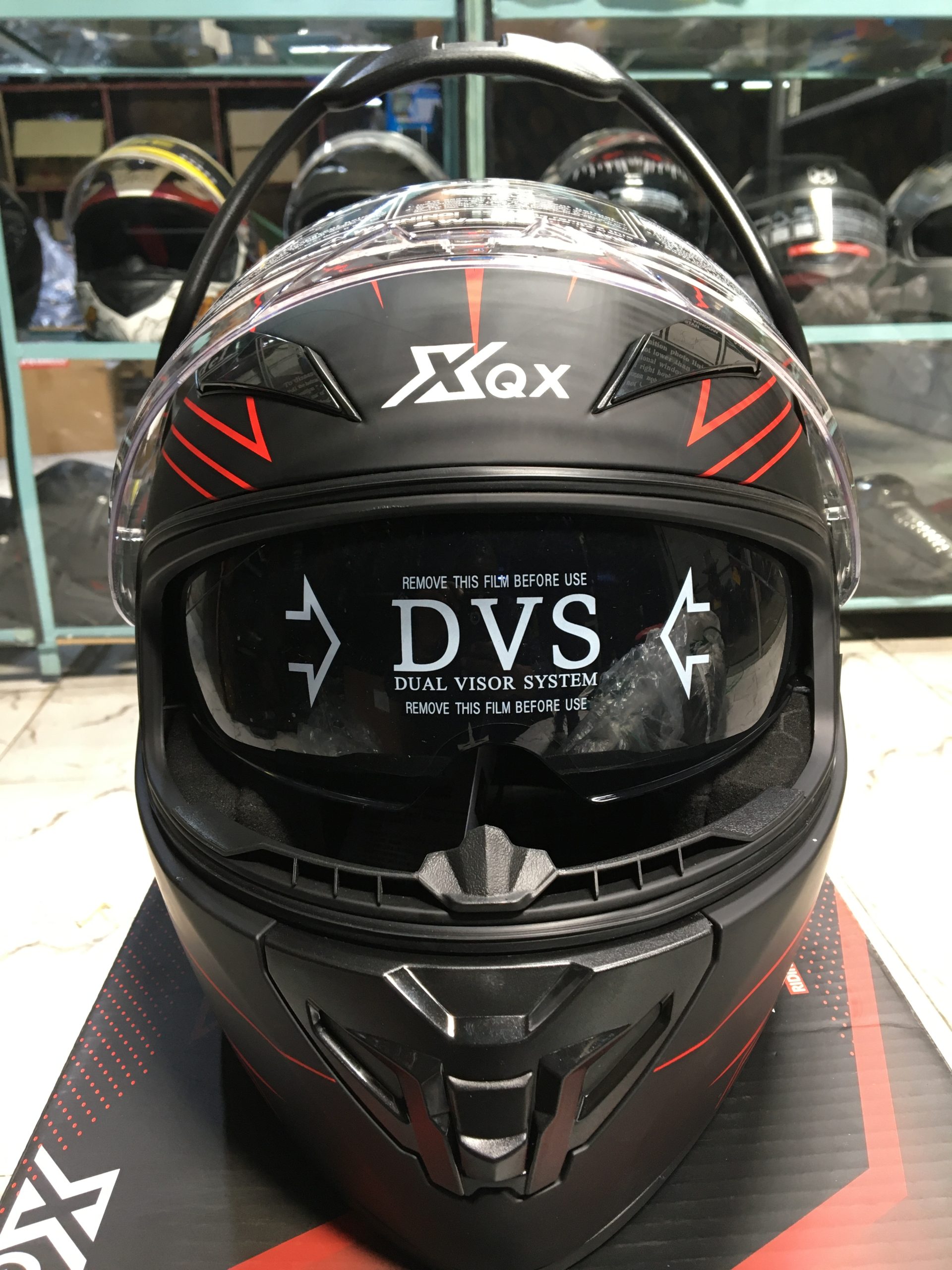 XQX Helmet Full-face - Image 4
